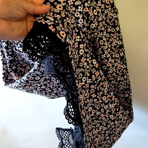 Vintage-Style Sleeveless Floral Midi Dress W/ Lace Hem Peter Pan Collar & Ribbon - Picture 4 of 14